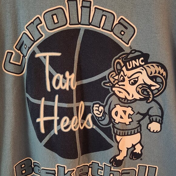 UNC Tar Heels T-Shirt Men's L Vintage Stitched Logo North Carolina Retro Champs - Picture 2 of 8